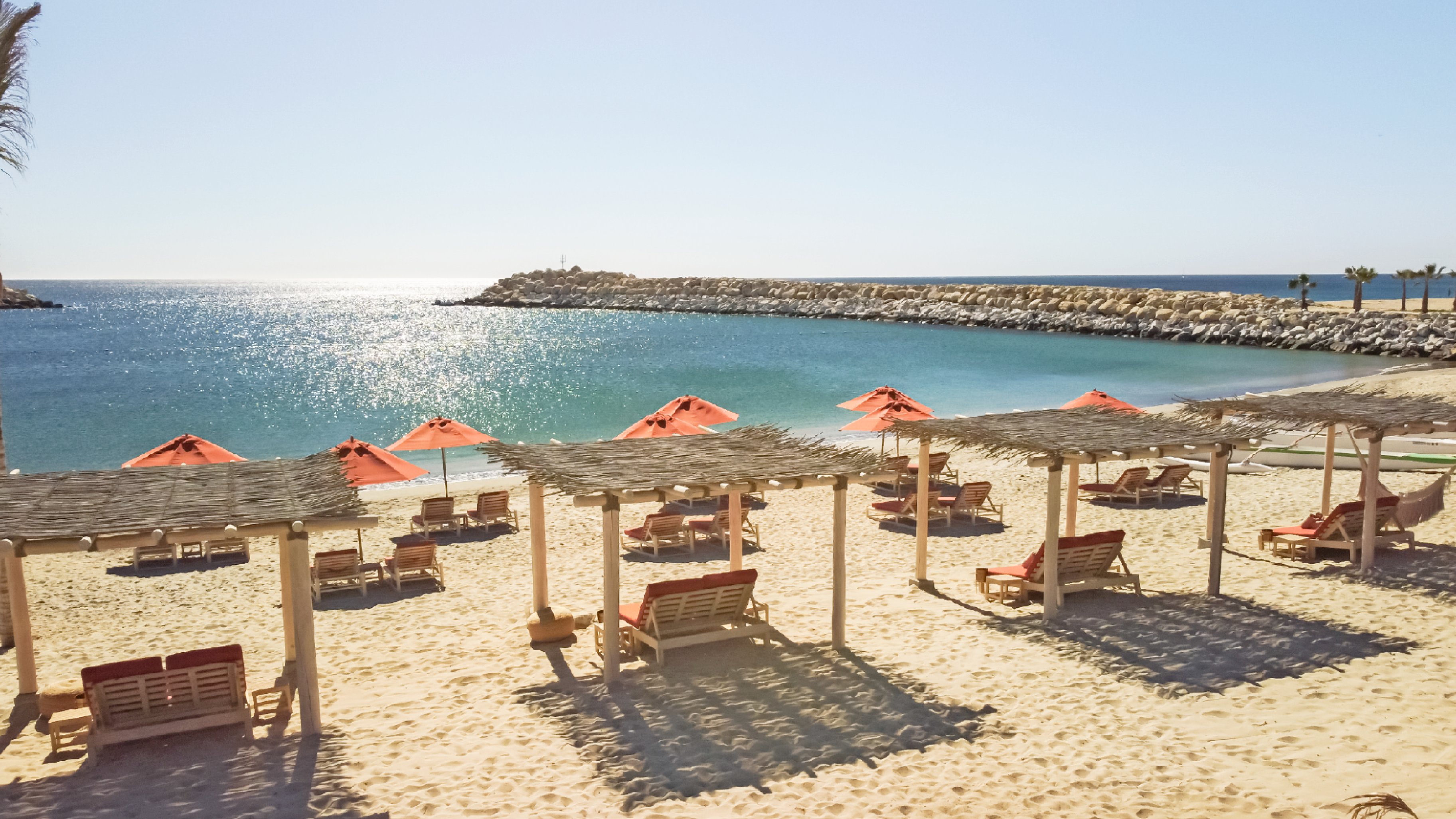 Veleros Beach Club